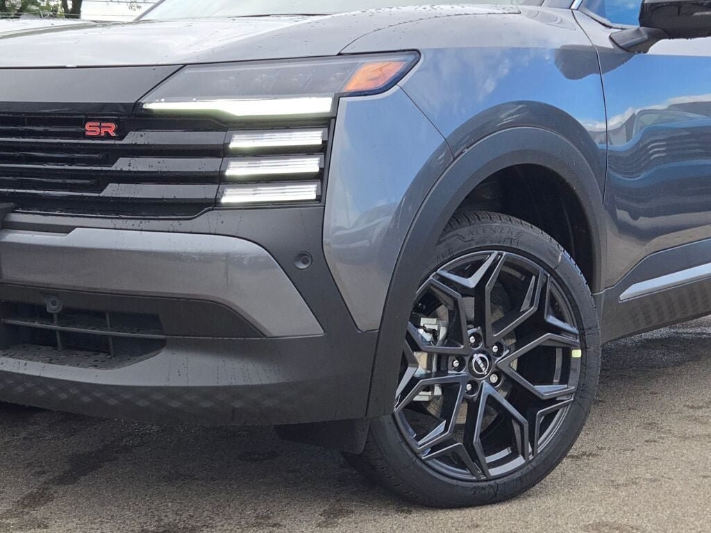 New 2026 Gray Nissan SR image 3