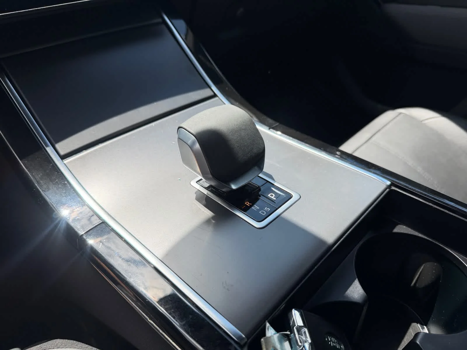 2025 Land Rover Range Rover Velar Dynamic SE - Photo 25