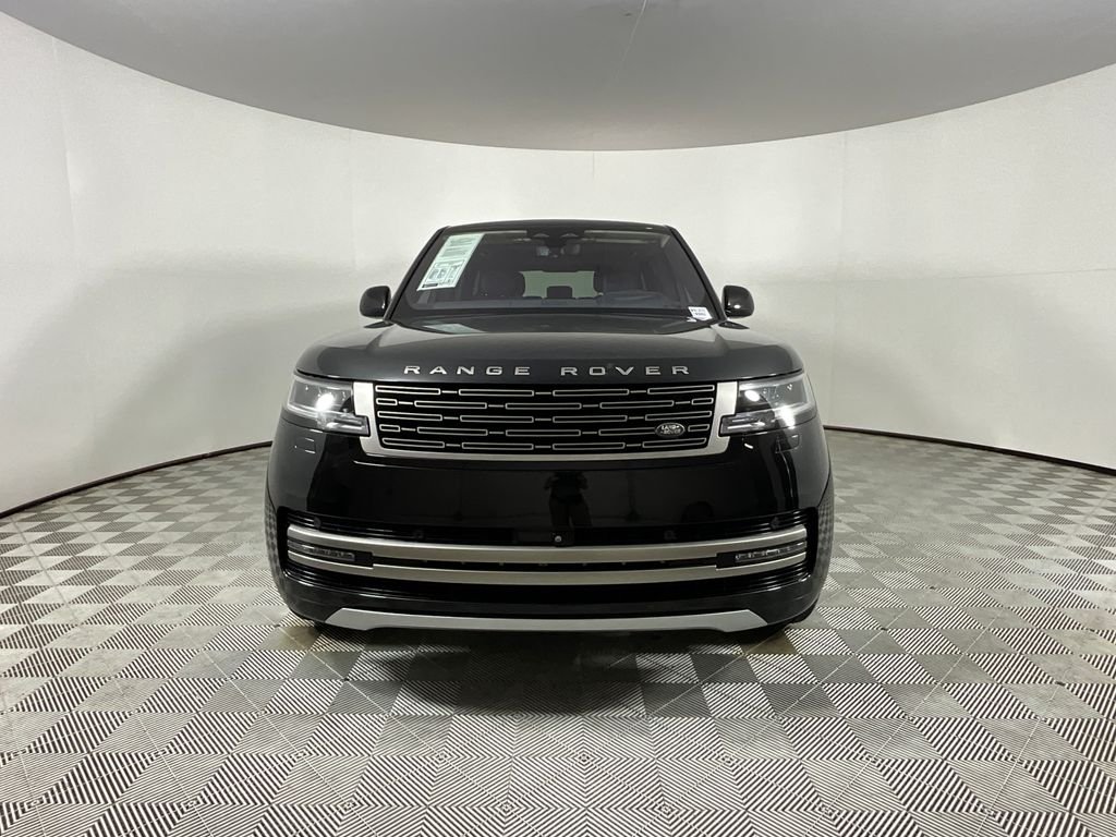 Used 2023 Santorini Black Metallic Land Rover SE image 8