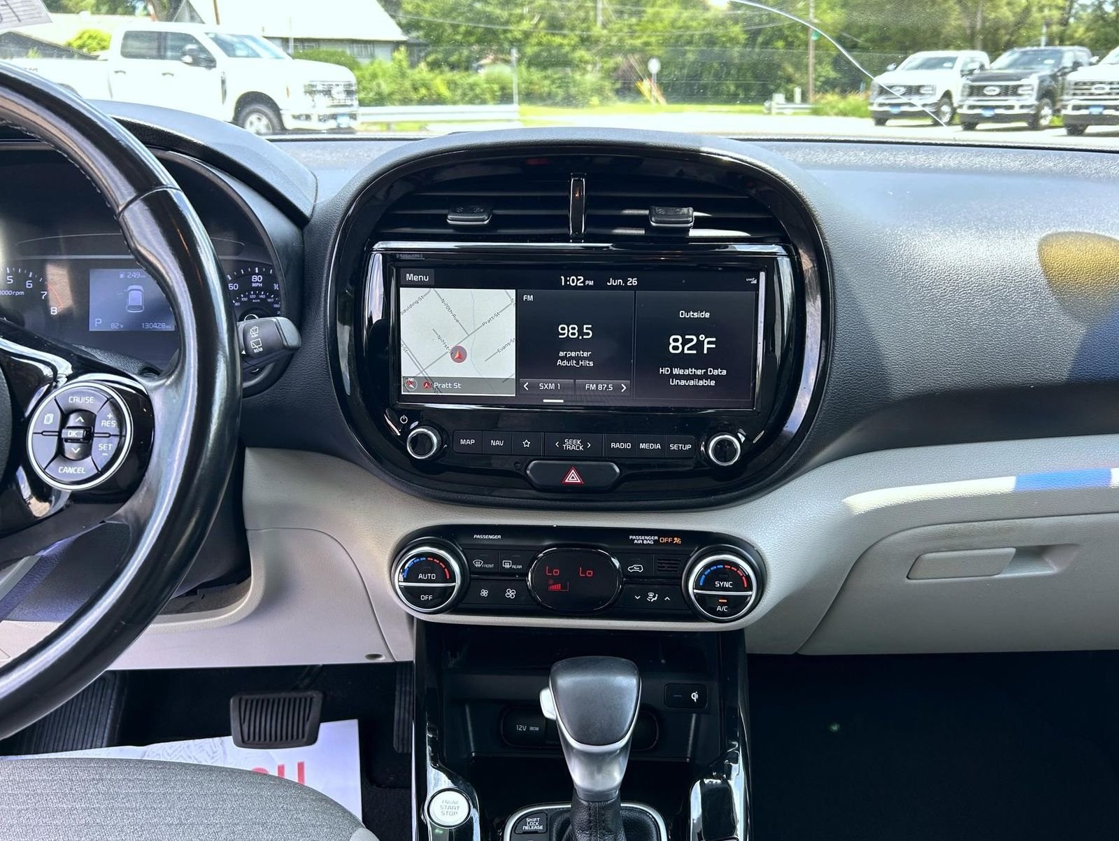Used 2020 Green Kia EX image 15