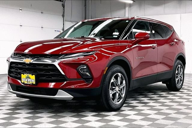 Used 2023 Radiant Red Tintcoat Chevrolet LT image 12