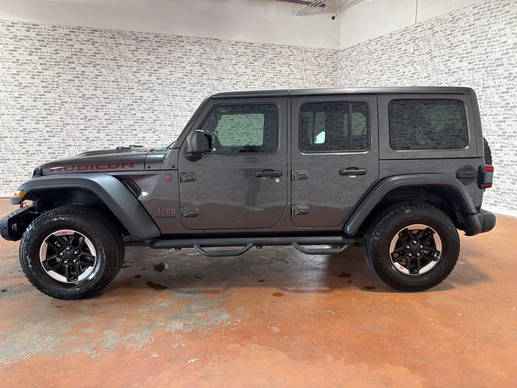 Used 2018 Granite Crystal Metallic Clearcoat Jeep Unlimited Rubicon image 4
