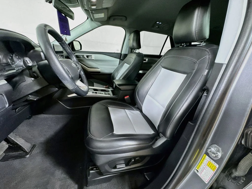 Used 2022 Gray Ford XLT image 25