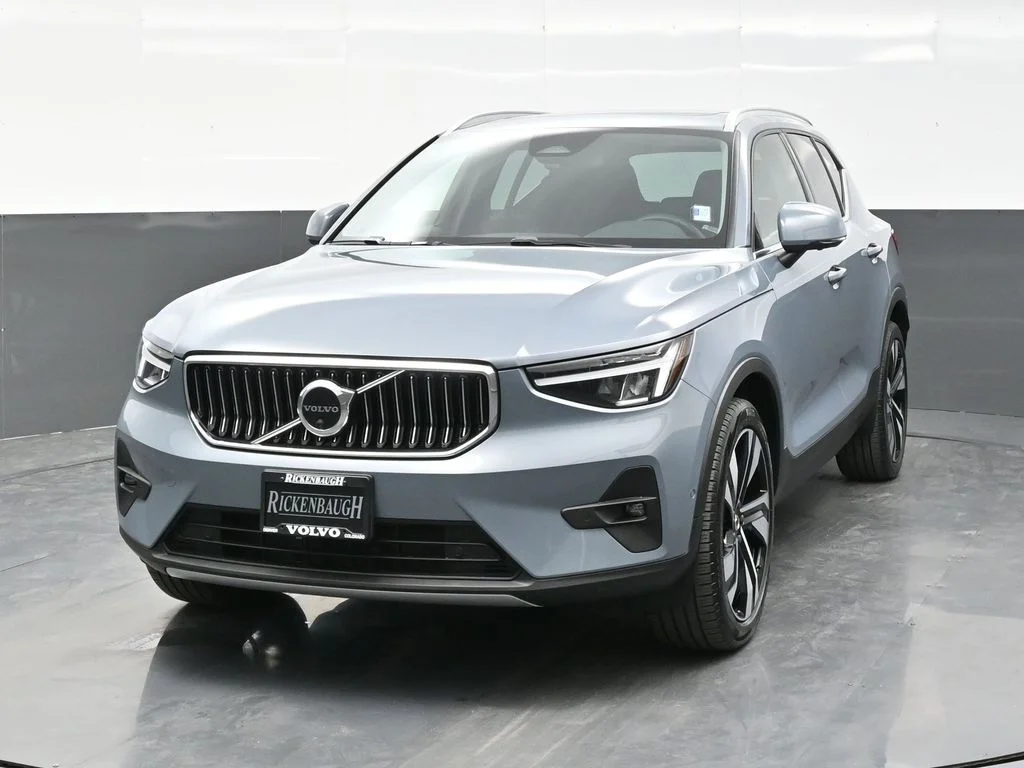 Certified Used 2023 Thunder Grey Volvo Ultimate image 2