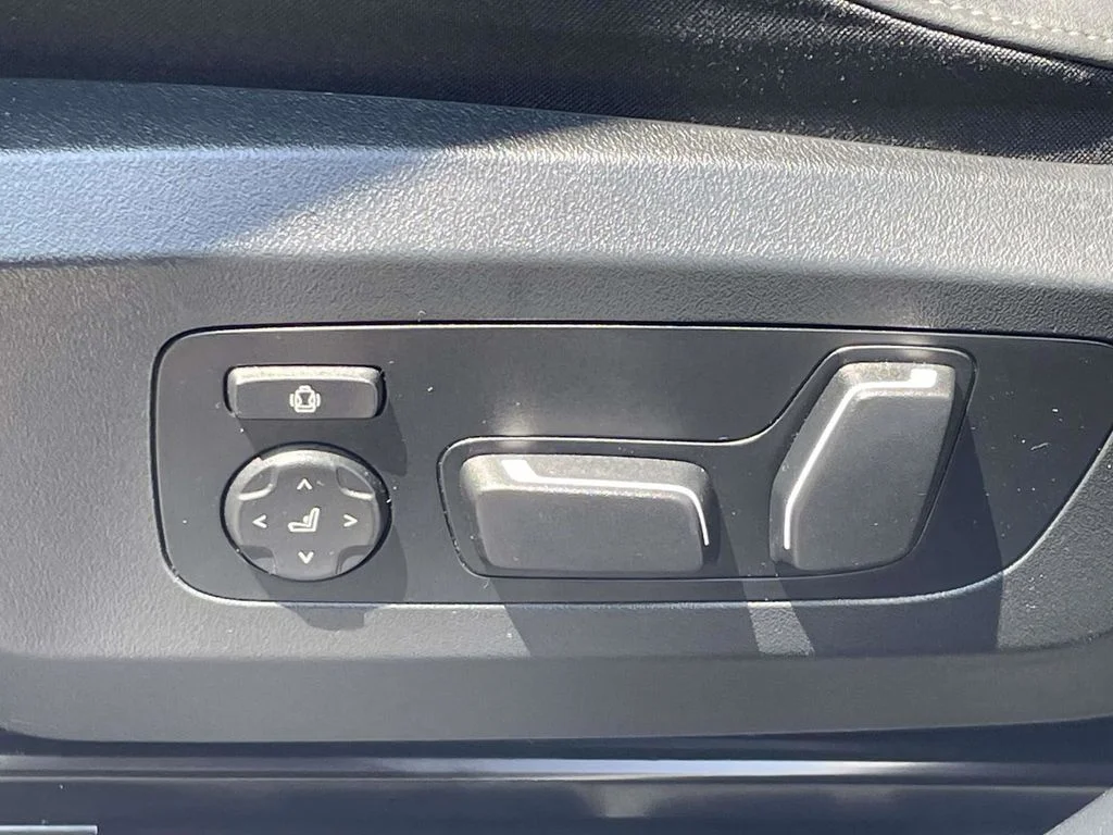 Certified Used 2026 Gray BMW M50 xDrive image 26
