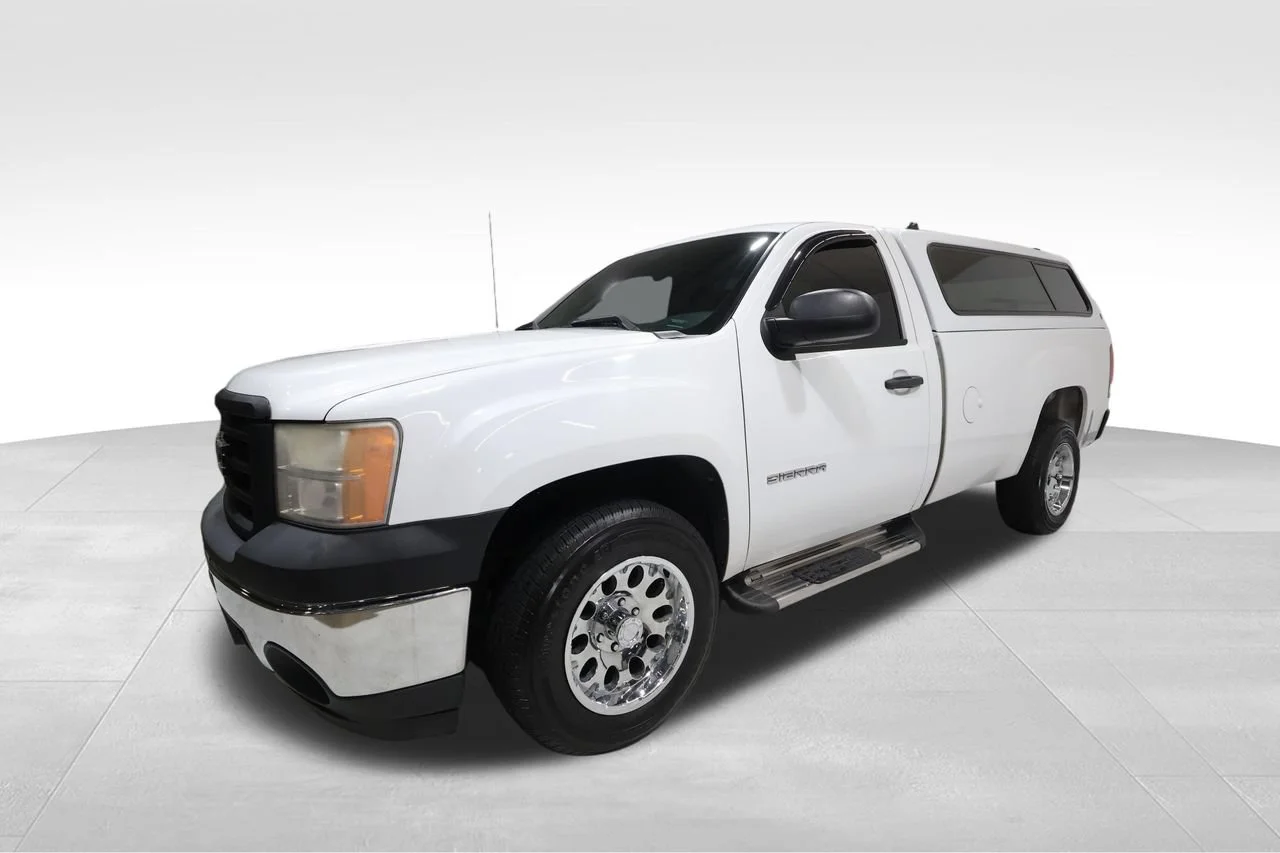 Used 2010 SUMMIT WHITE GMC Work Truck image 6