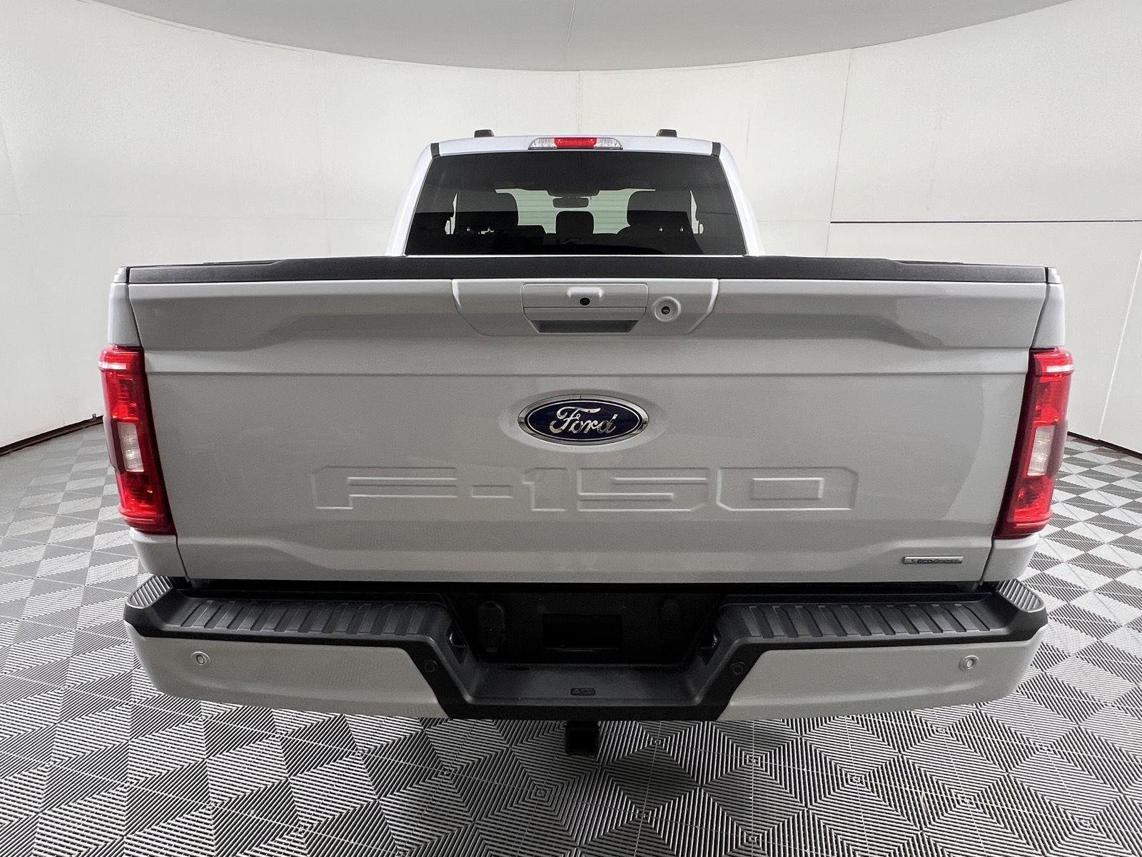 Used 2021 Space White Ford XLT image 9
