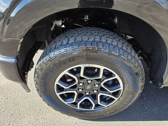 Used 2023 Black Ford XLT image 25