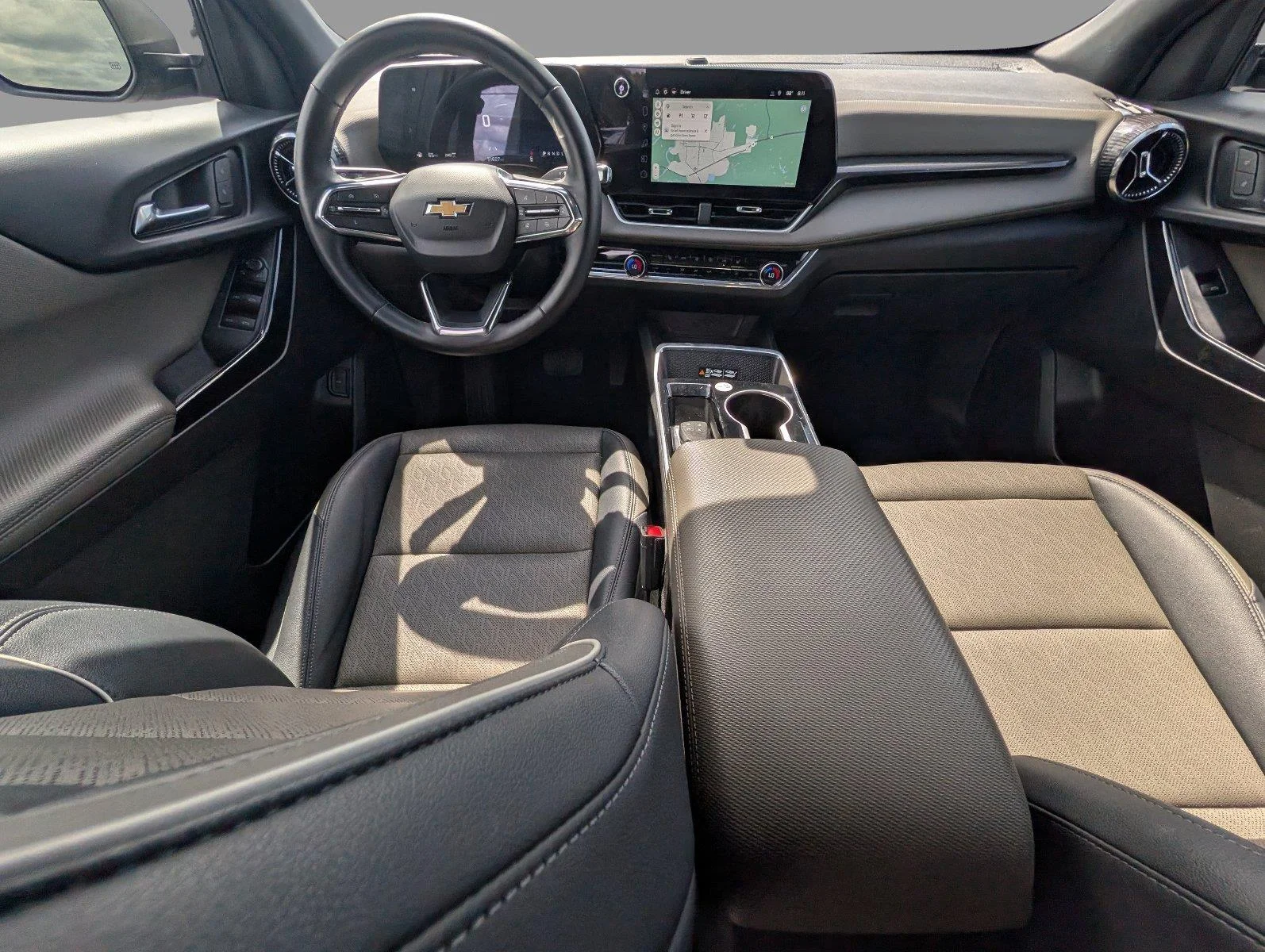 Used 2025 Sterling Gray Metallic Chevrolet LT image 30