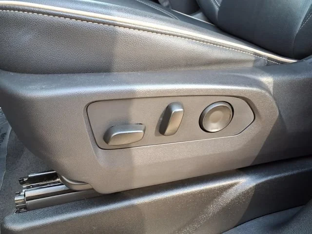 Used 2025 Sterling Gray Metallic Chevrolet Premier image 14