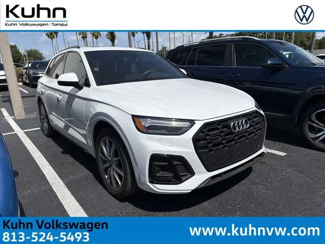 2023 Audi Q5 55 e Prestige's photo