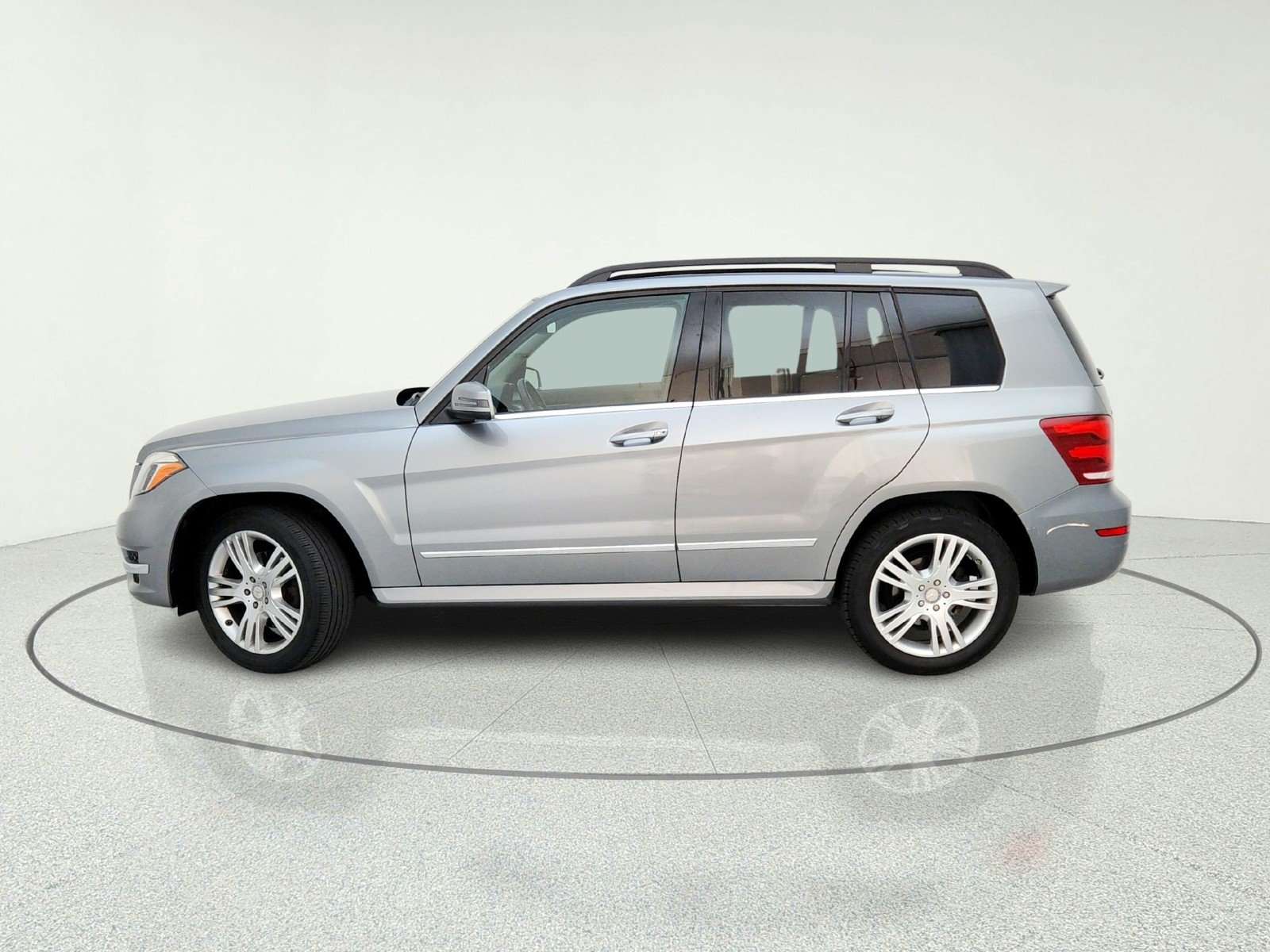 Used 2015 Palladium Silver Metallic Mercedes-Benz GLK 350 image 14
