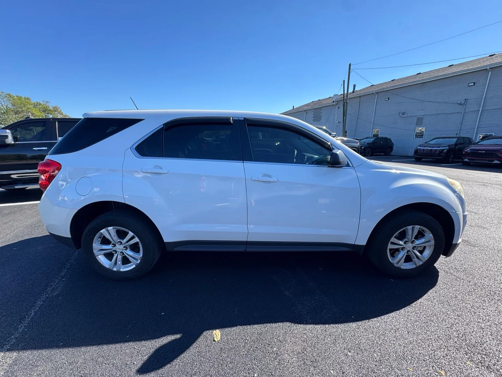 Used 2013 White Chevrolet LS image 7