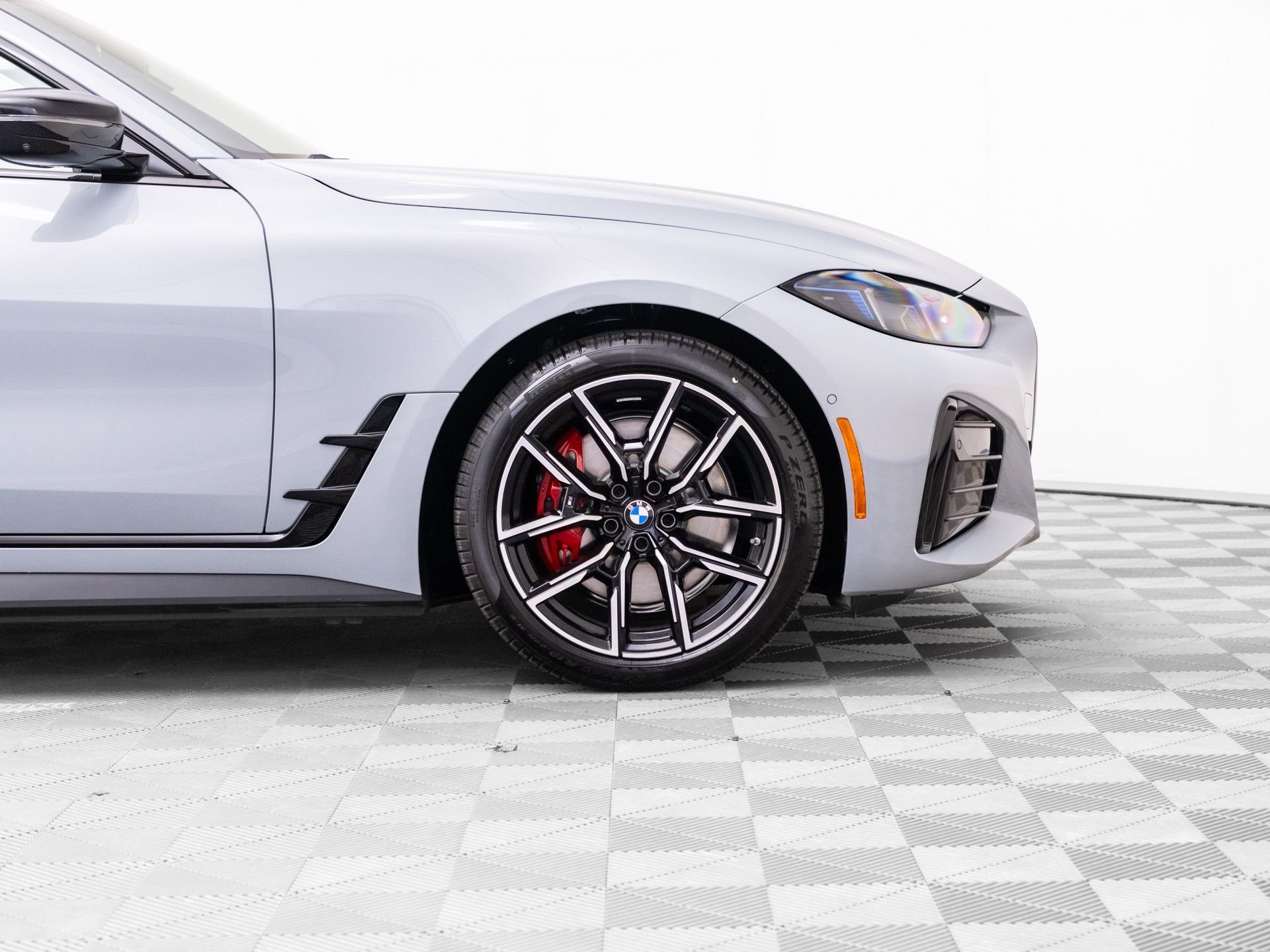 New 2026 Brooklyn Grey Metallic BMW xDrive40 image 36