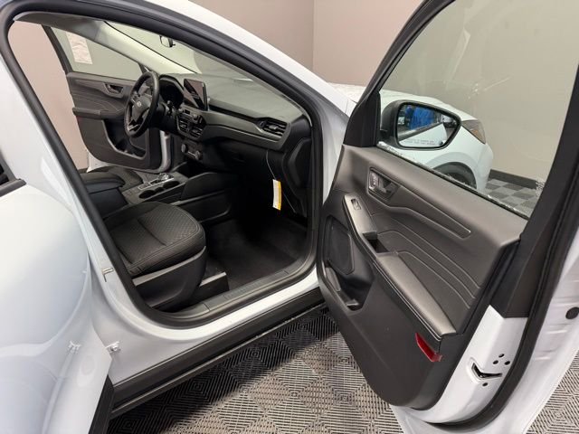 New 2026 Space Silver Metallic Ford Active® image 22