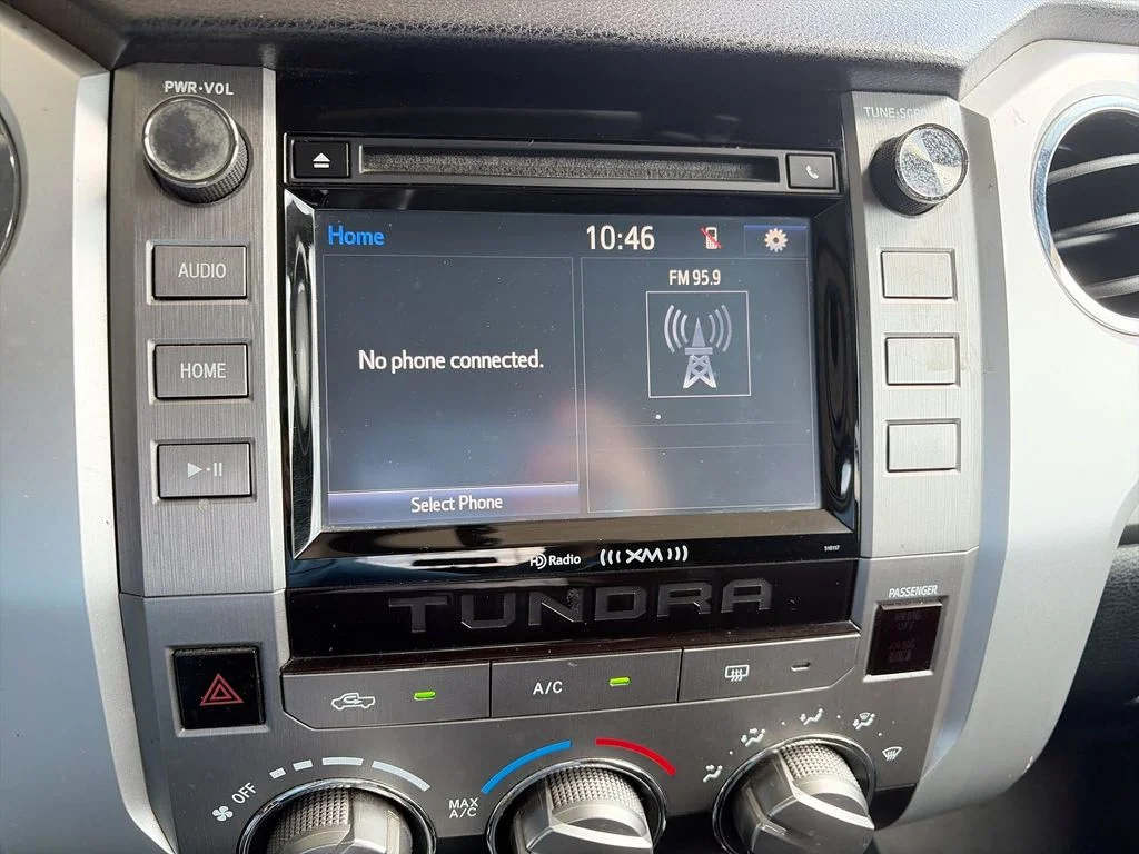 2016 Toyota Tundra SR5 - Photo 19
