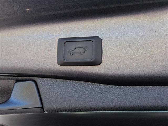 Certified Used 2023 MAGNETIC GRAY MET. Toyota  image 9