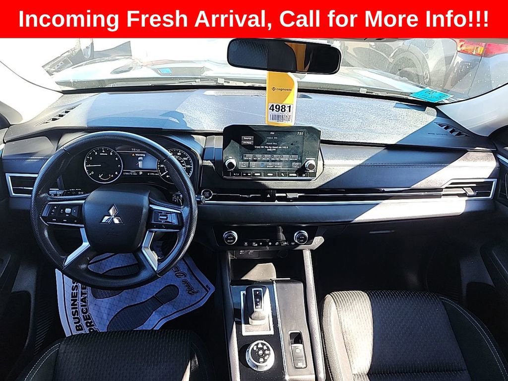 Used 2022 Mitsubishi Outlander ES with VIN JA4J4TA84NZ041694 for sale in Kansas City