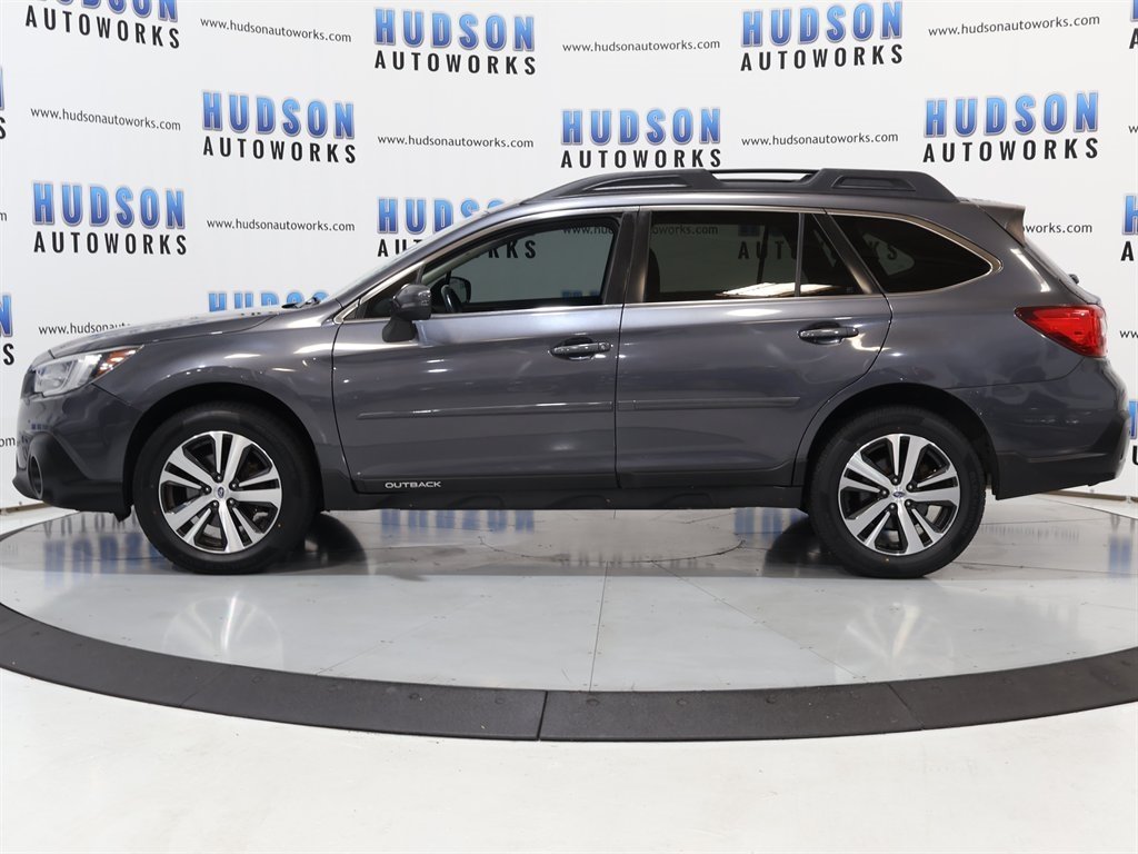 2019 Subaru Outback 3.6R Limited photo 3