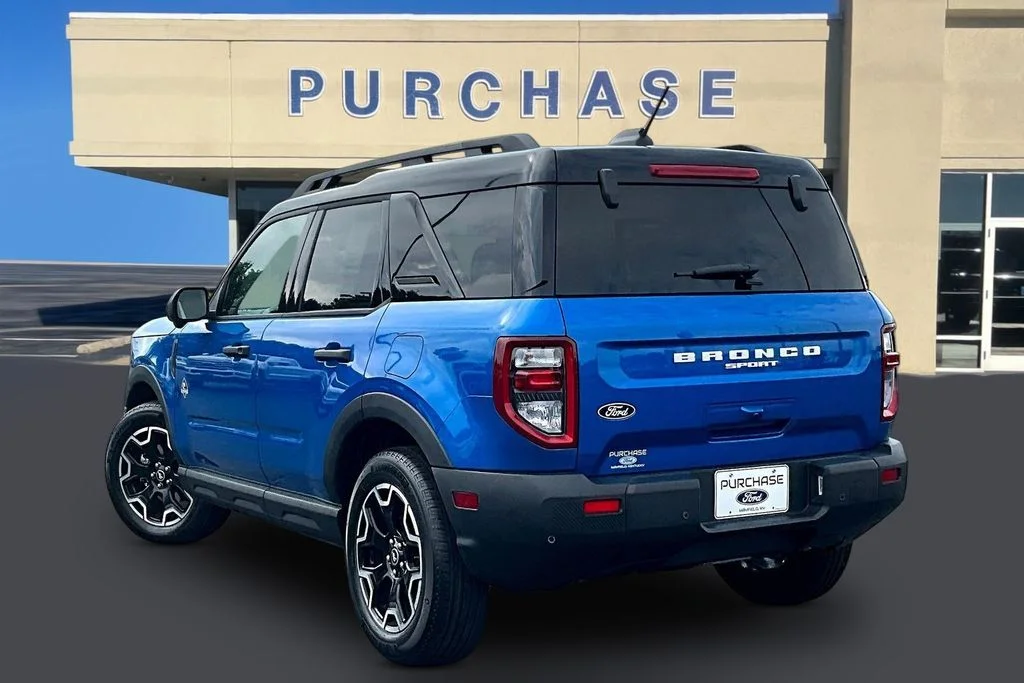 New 2026 Velocity Blue Metallic Ford Outer Banks® image 3