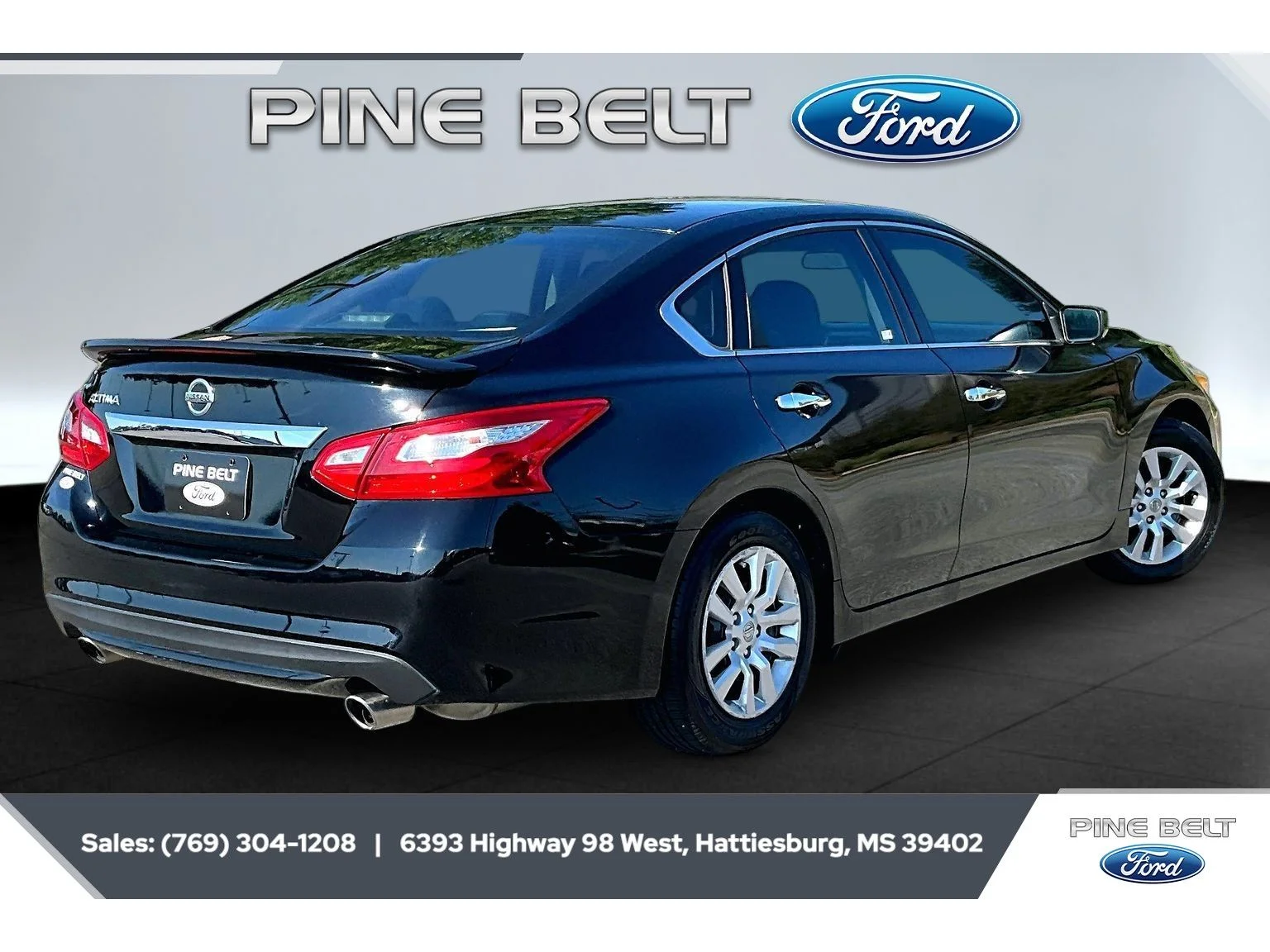 Used 2017 Super Black Nissan 2.5 S image 11