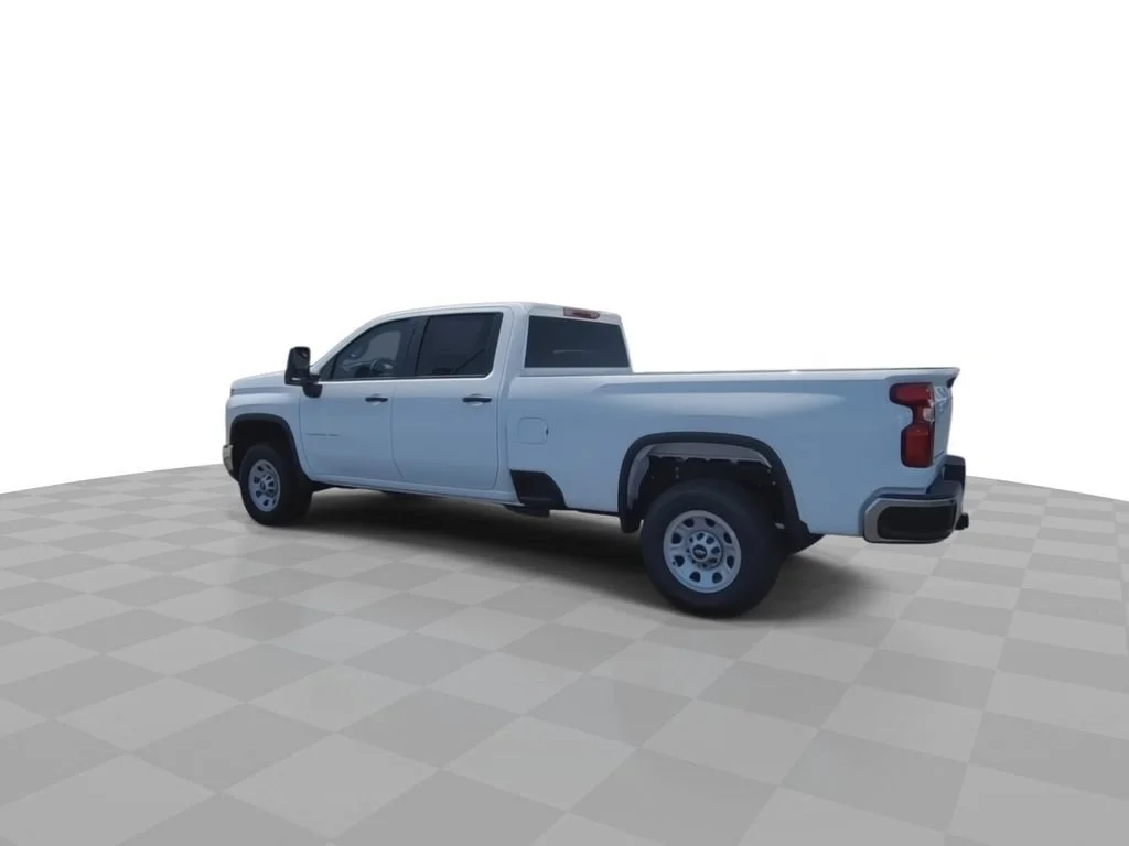 New 2026 Summit White Chevrolet WT image 6