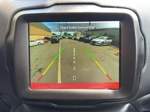 Used 2023 Red Jeep Altitude image 19