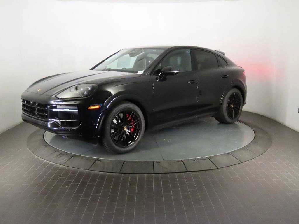 2026 Porsche Cayenne Coup GTS