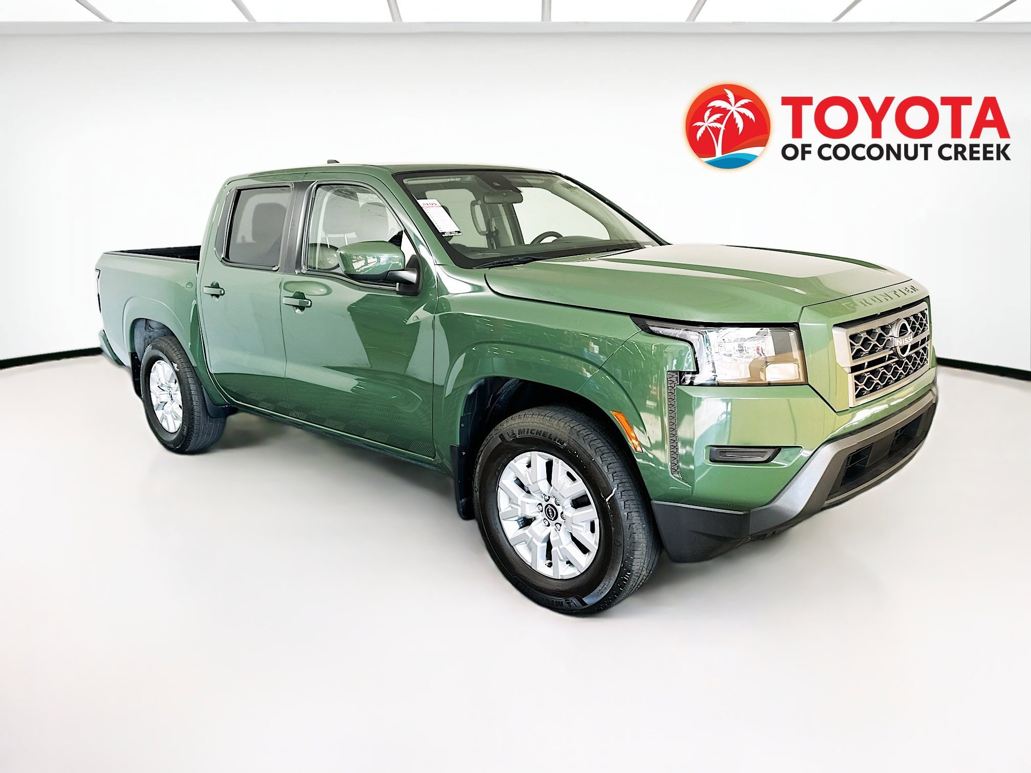 2023 Nissan Frontier SV Crew Cab 4X2 SWB's photo