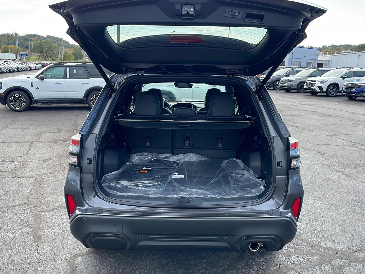 New 2026 MAGNETITE GRAY METALLIC Subaru Limited image 29