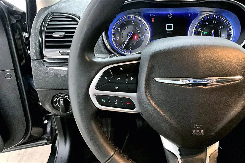 Used 2023 Black Chrysler Touring image 11
