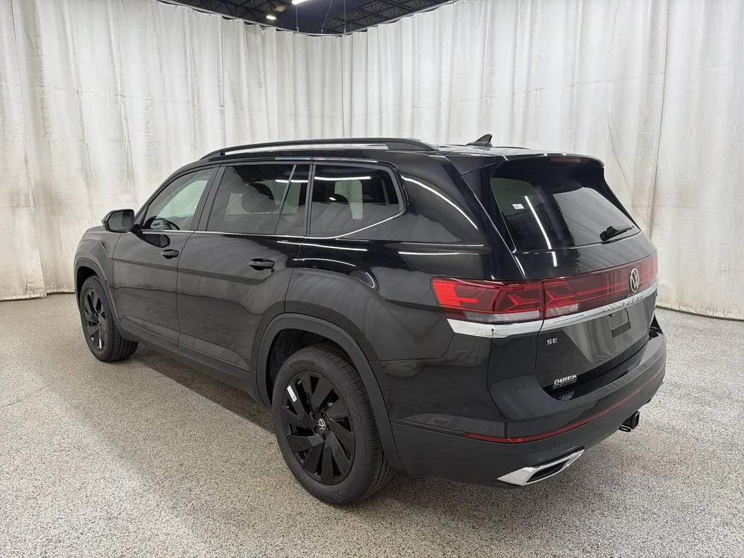 New 2026 Deep Black Pearl Volkswagen 2.0T SE w/Technology image 9