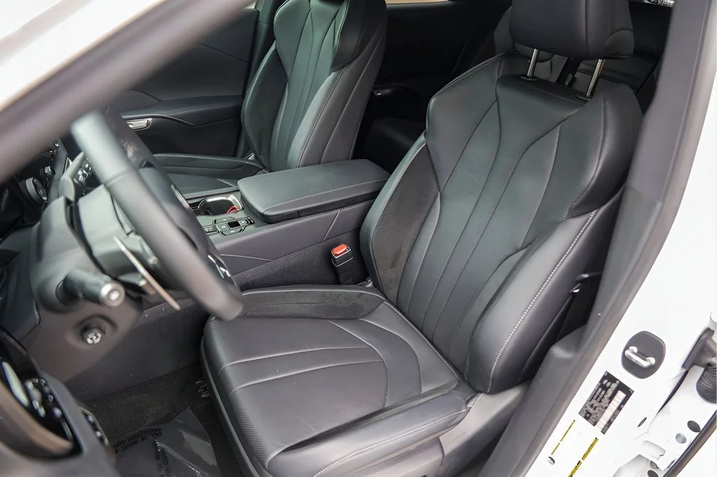 Used 2024 White Lexus 500h F SPORT Performance image 10