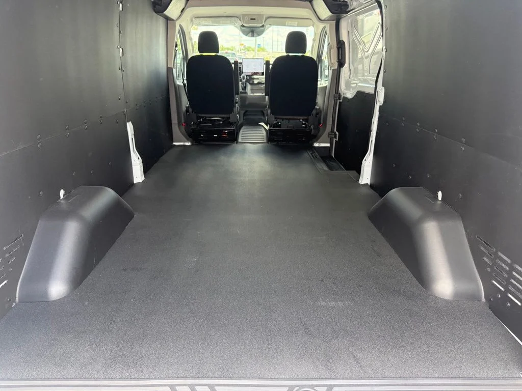 New 2026 Oxford White Ford Cargo Van image 38