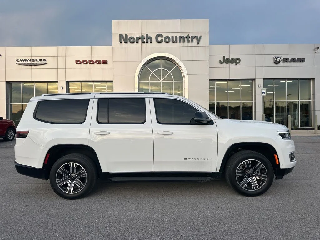 Used 2025 White Jeep Base image 1