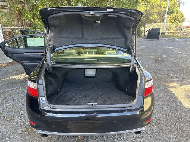 Used 2014 Black Lexus 350 image 12