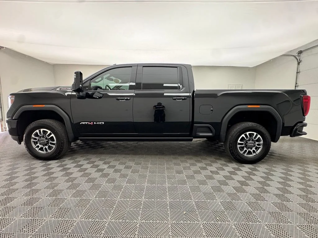 Used 2022 Onyx Black GMC AT4 image 11