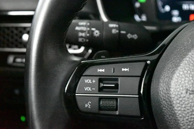 Used 2023  Honda Touring image 19