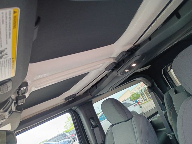 New 2026 Black Clear-Coat Exterior Paint Jeep Sport S image 18