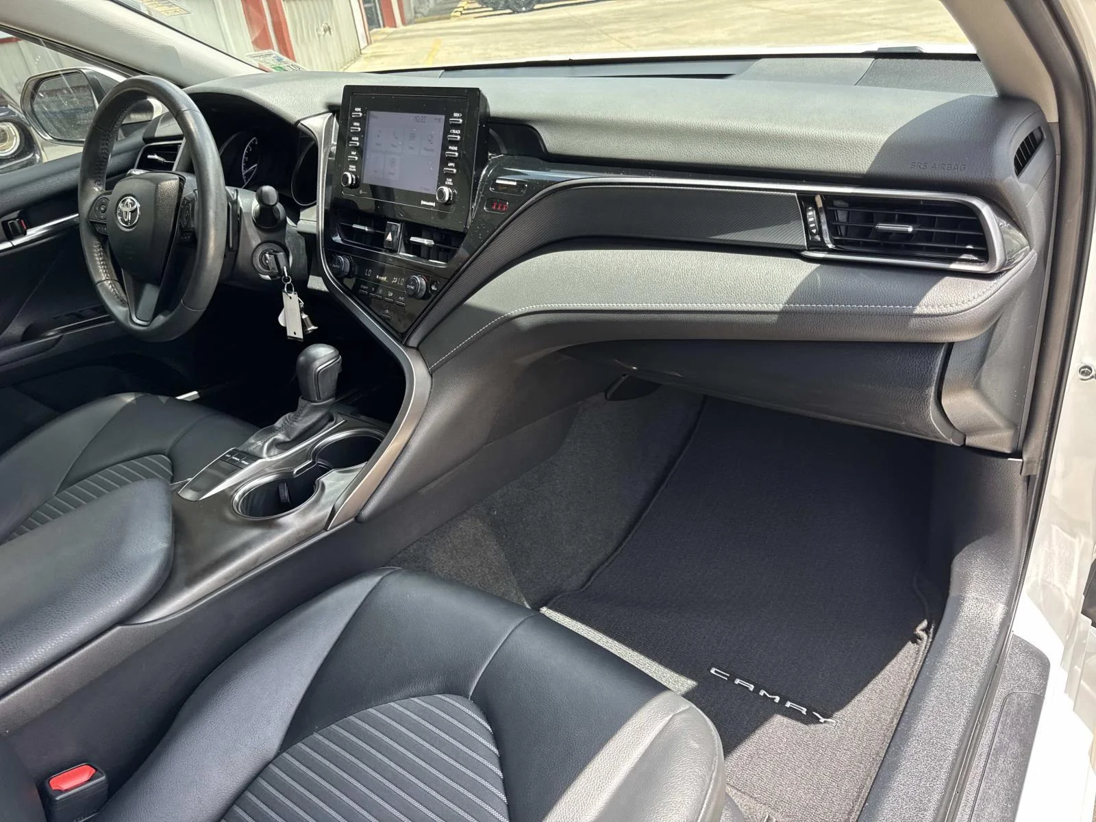 Used 2023 Ice Cap Toyota SE Nightshade image 12
