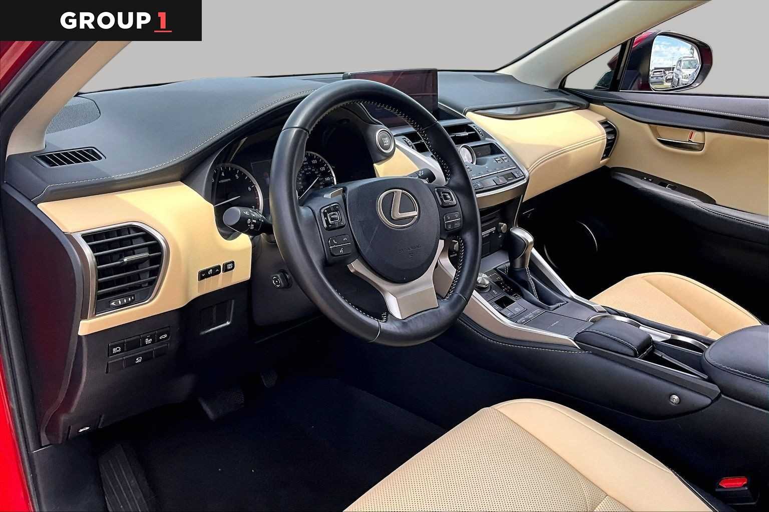 Certified Used 2020 Matador Red Mica Lexus  image 15