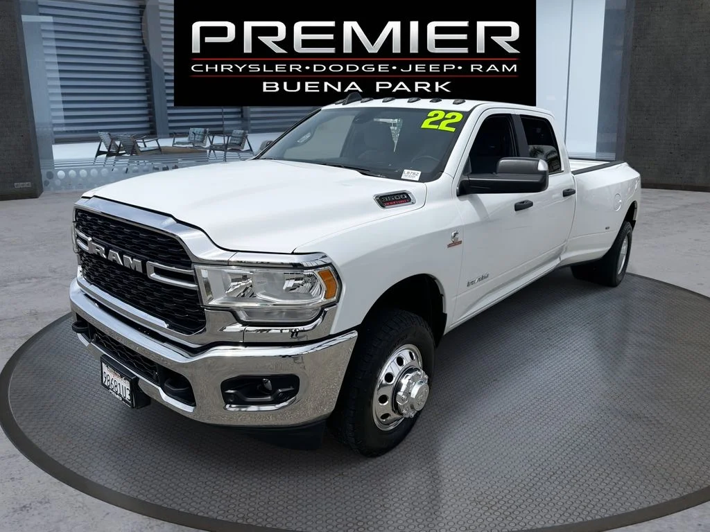 2022 RAM 3500 Big Horn 4X4 Crew Cab LWB's photo