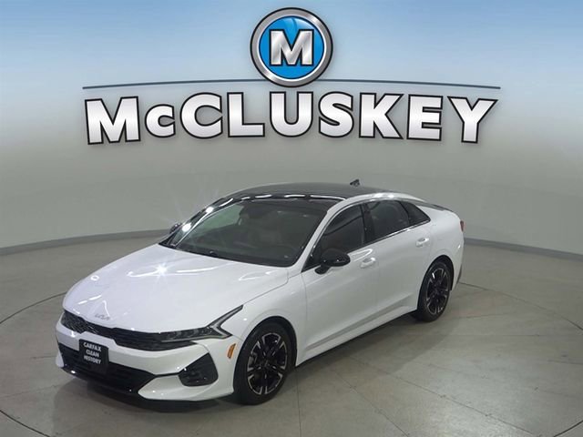 Used 2024 White Kia GT-Line image 18