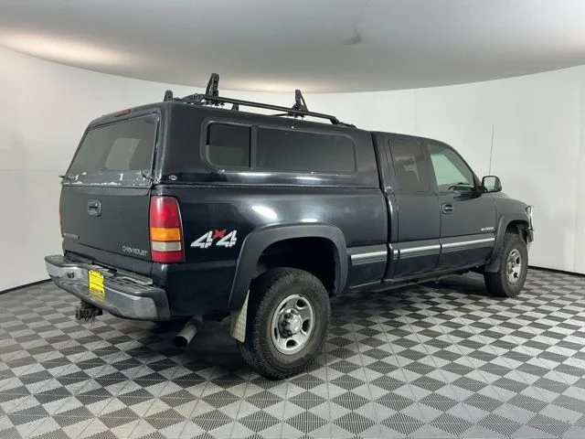 Used 2002 Onyx Black Chevrolet LS image 4