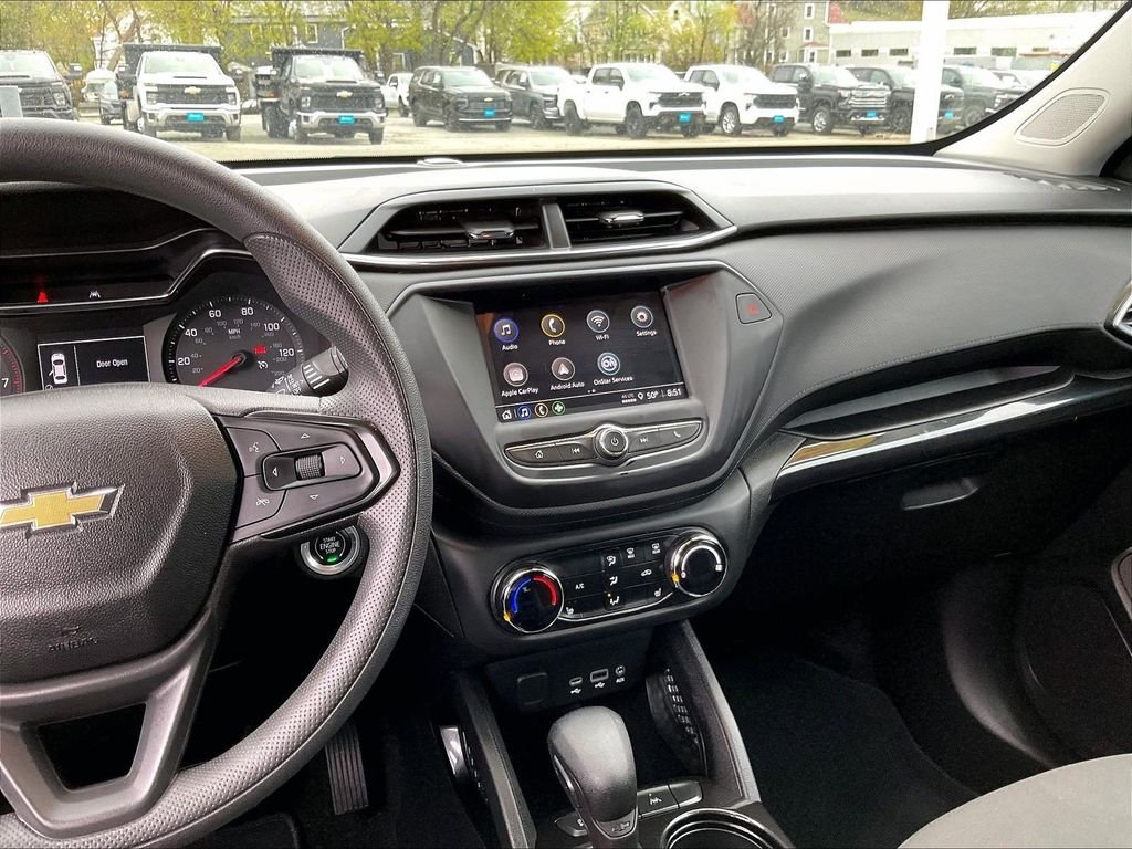 Used 2023 White Chevrolet LT image 18