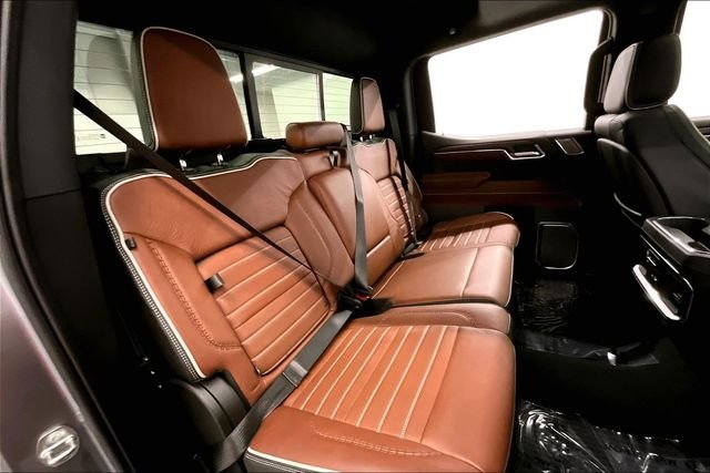 Used 2024 Sterling Metallic GMC Denali Ultimate image 27