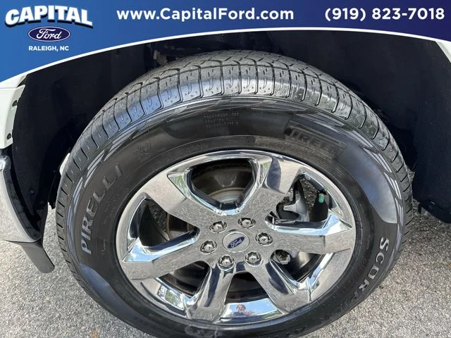 Used 2023 White Ford Lariat image 13