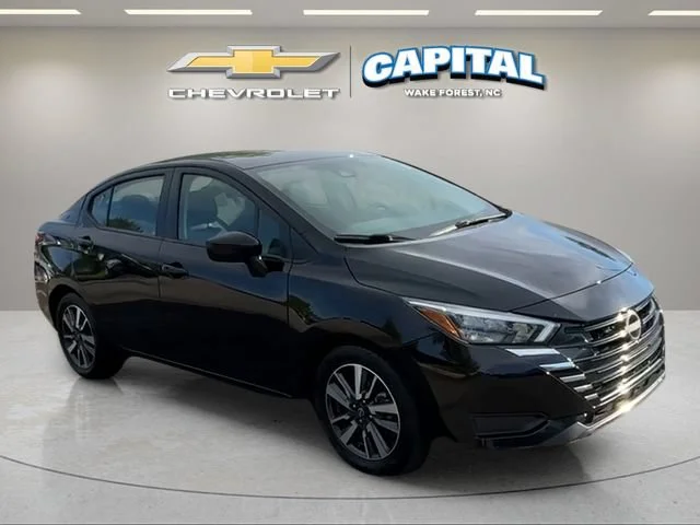 Used 2025  Nissan SV image 7