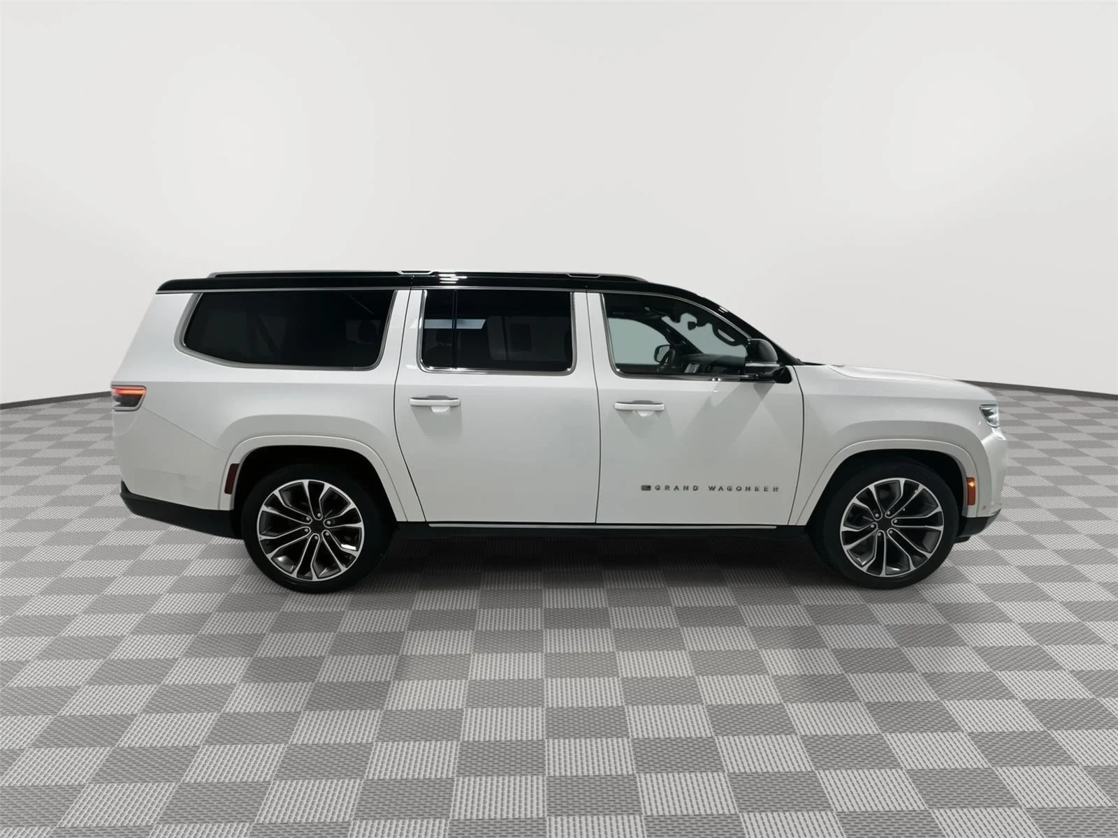 Used 2025 White Jeep Series III image 6