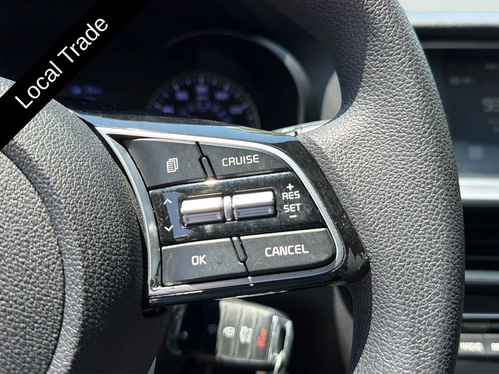 Used 2019 Snow White Pearl Kia LX image 23